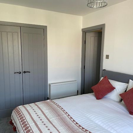 Room In Shared House Hackney Londra Exterior foto
