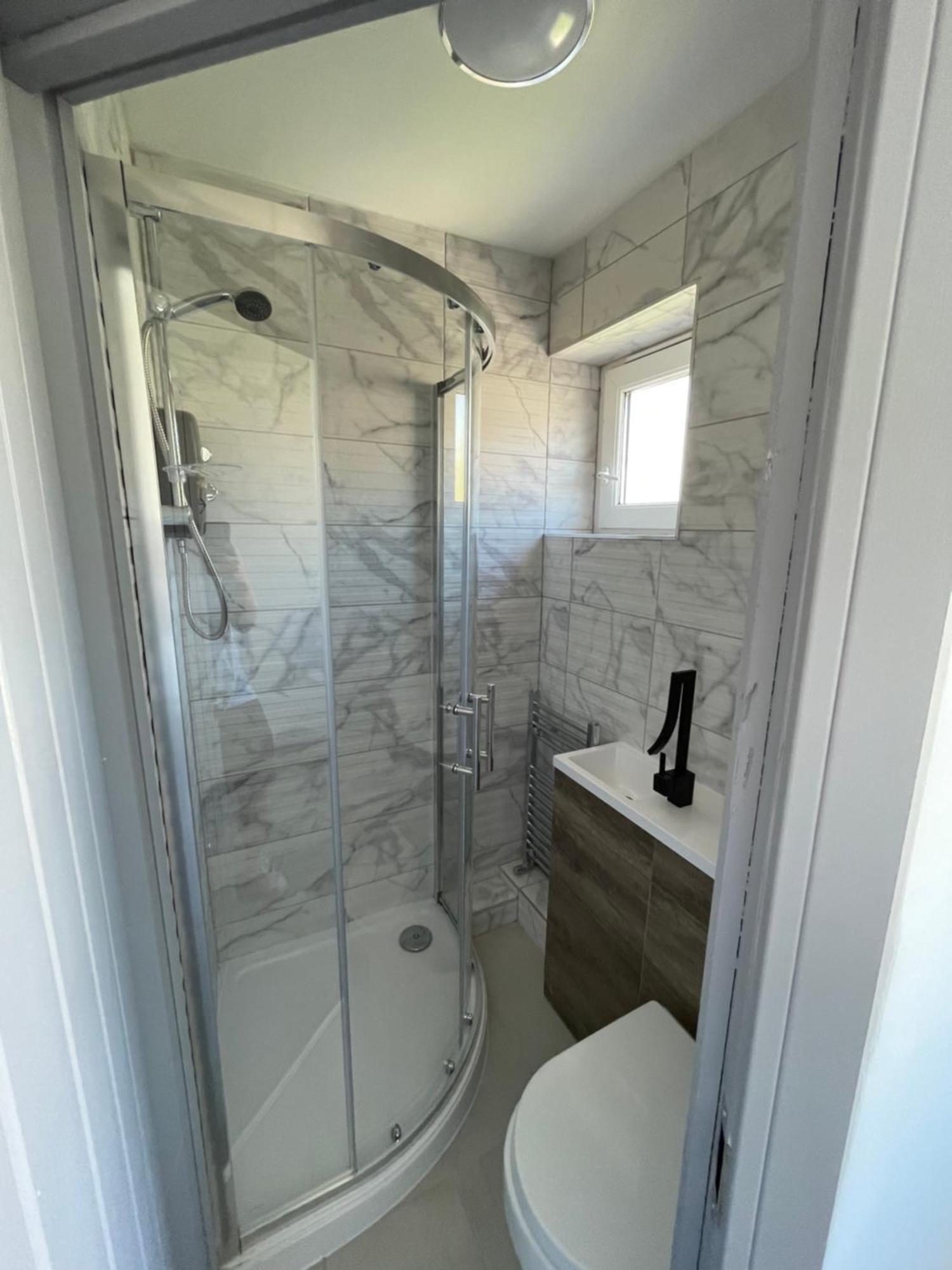 Room In Shared House Hackney Londra Exterior foto